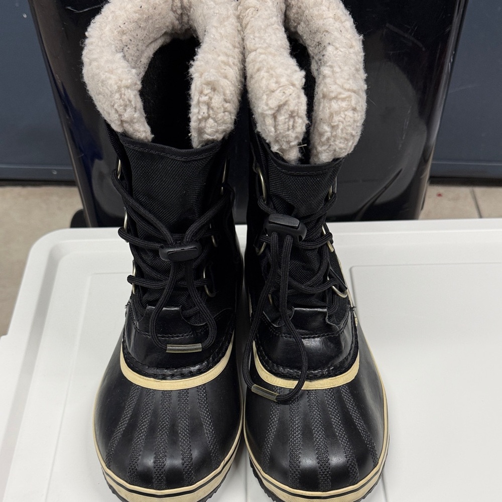 Sorel Black and Cream Cozy Boots